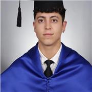 Profesor con experiencia, flexible y cercano a la vez que profesional.